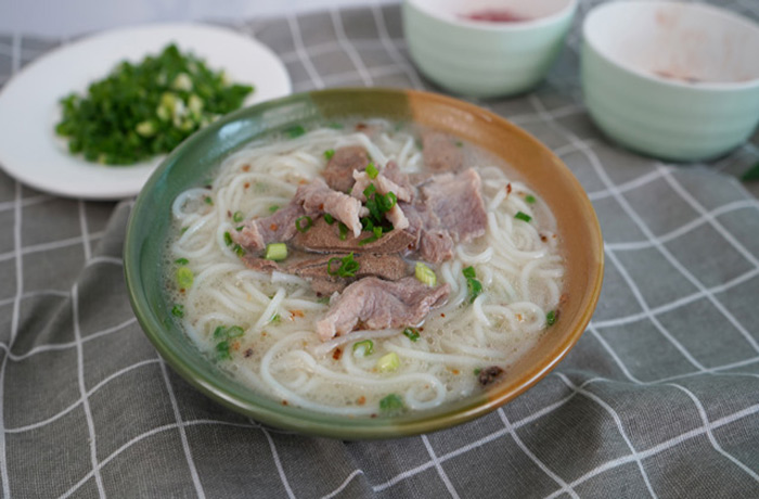 大余原味汤粉王培训